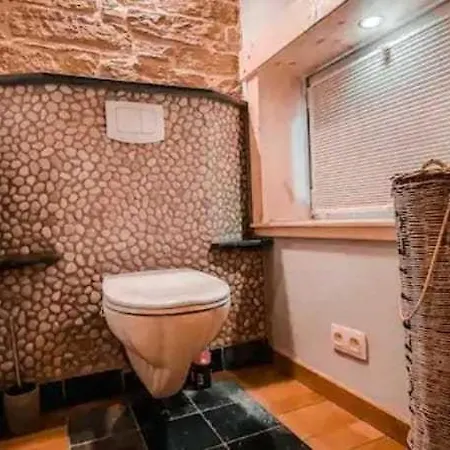 La Petite Maison
